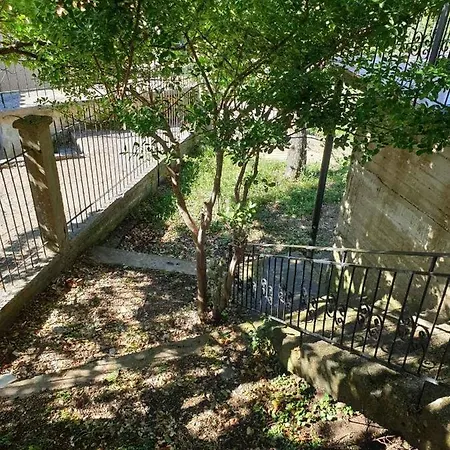 Traditional House In Village Anavryti شقة *