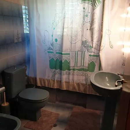 Traditional House In Village Anavryti شقة *