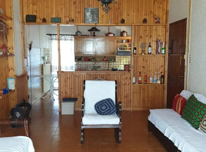 Traditional House In Village Anavryti Appartement *