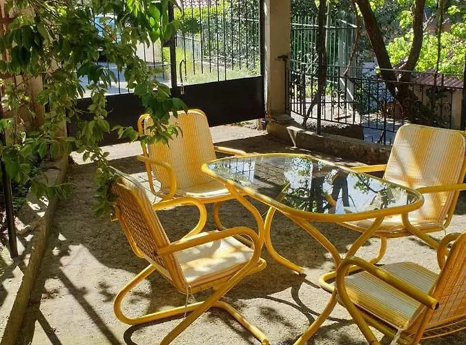 Traditional House In Village Anavryti Appartement *